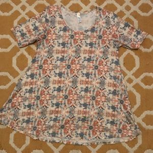 Lularoe Perfect T size small